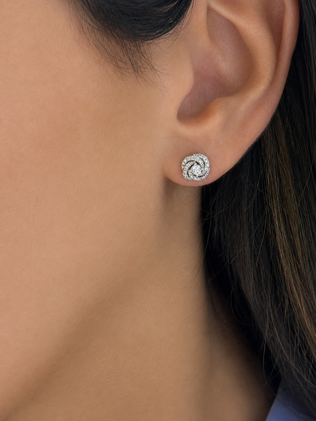 Flower diamonds stud