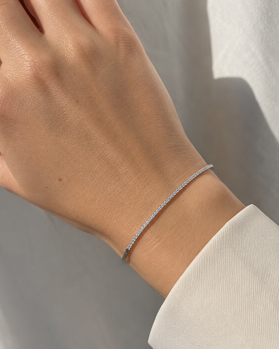 Mini White Gold Bangle