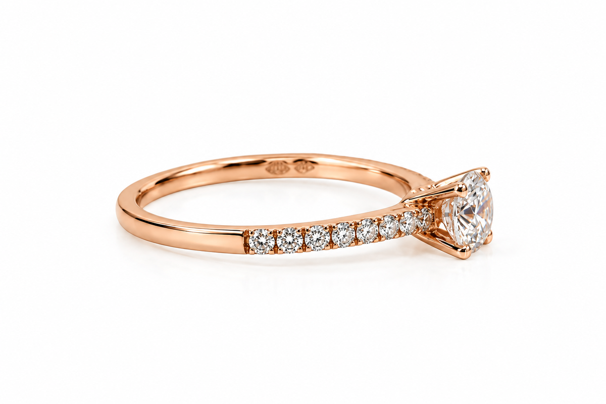 The Éclat Solitaire Ring