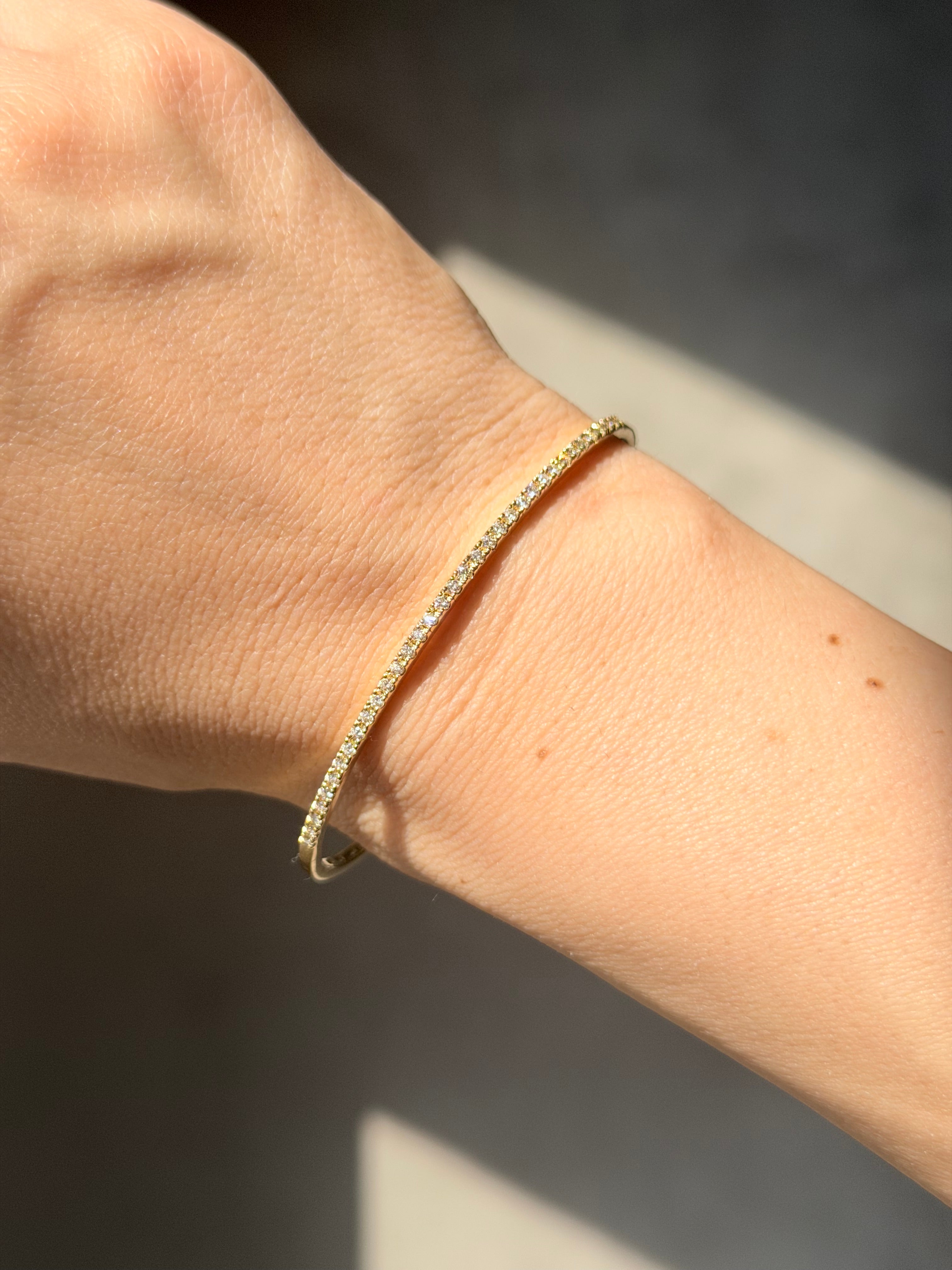 Classic Flexible Diamond Bangle Yellowgold