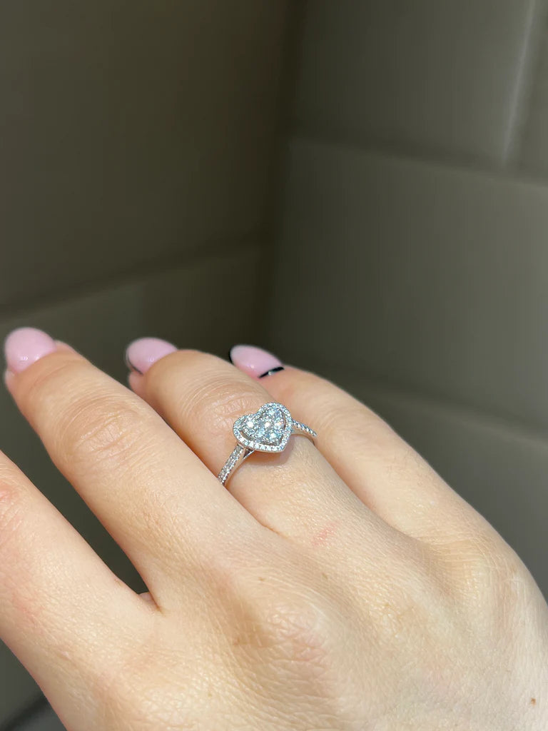Heart Side Diamonds Ring