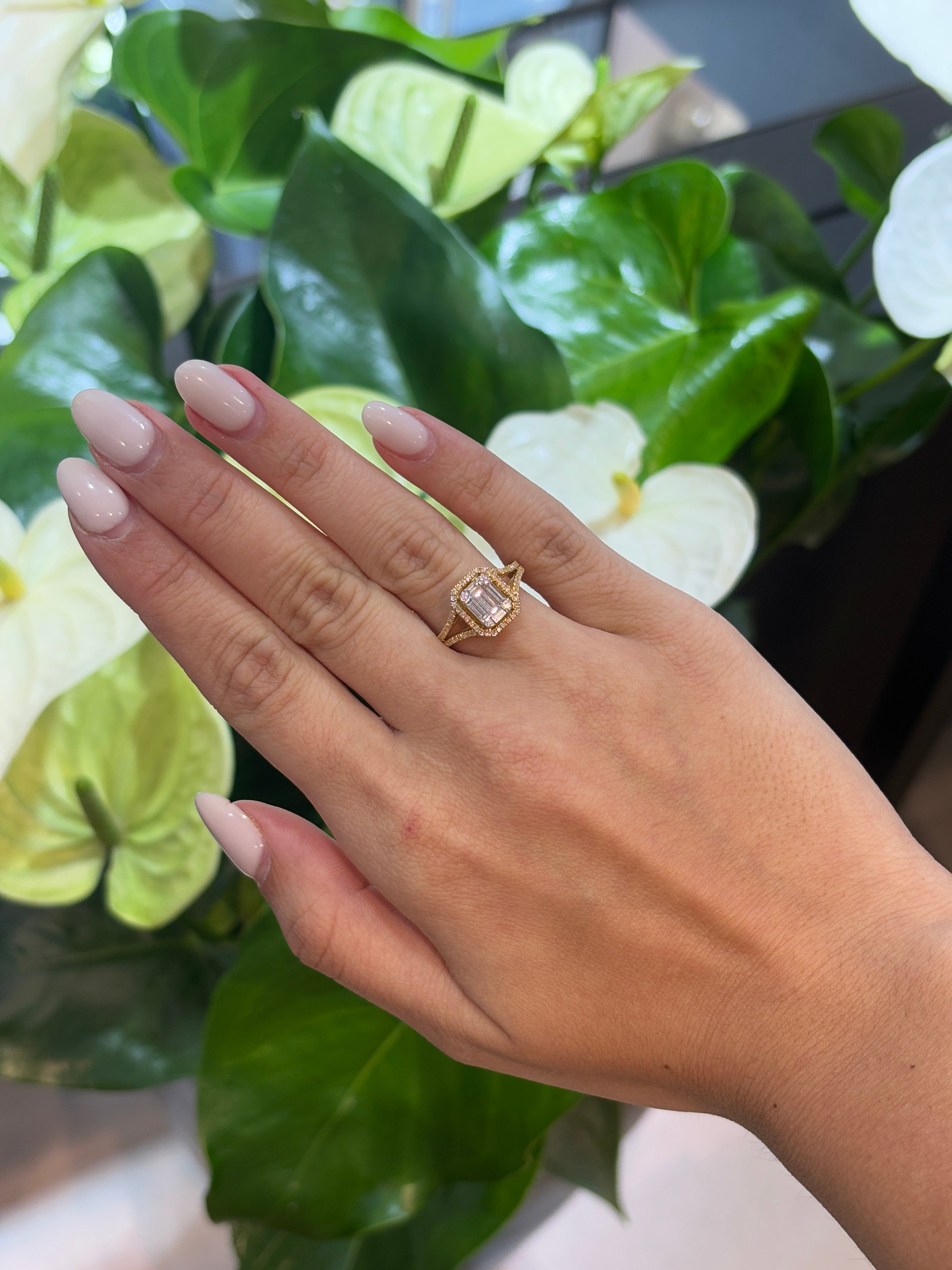 Emerald Split Ring