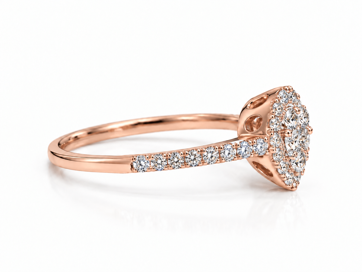 Halo Pearshape Diamond Ring
