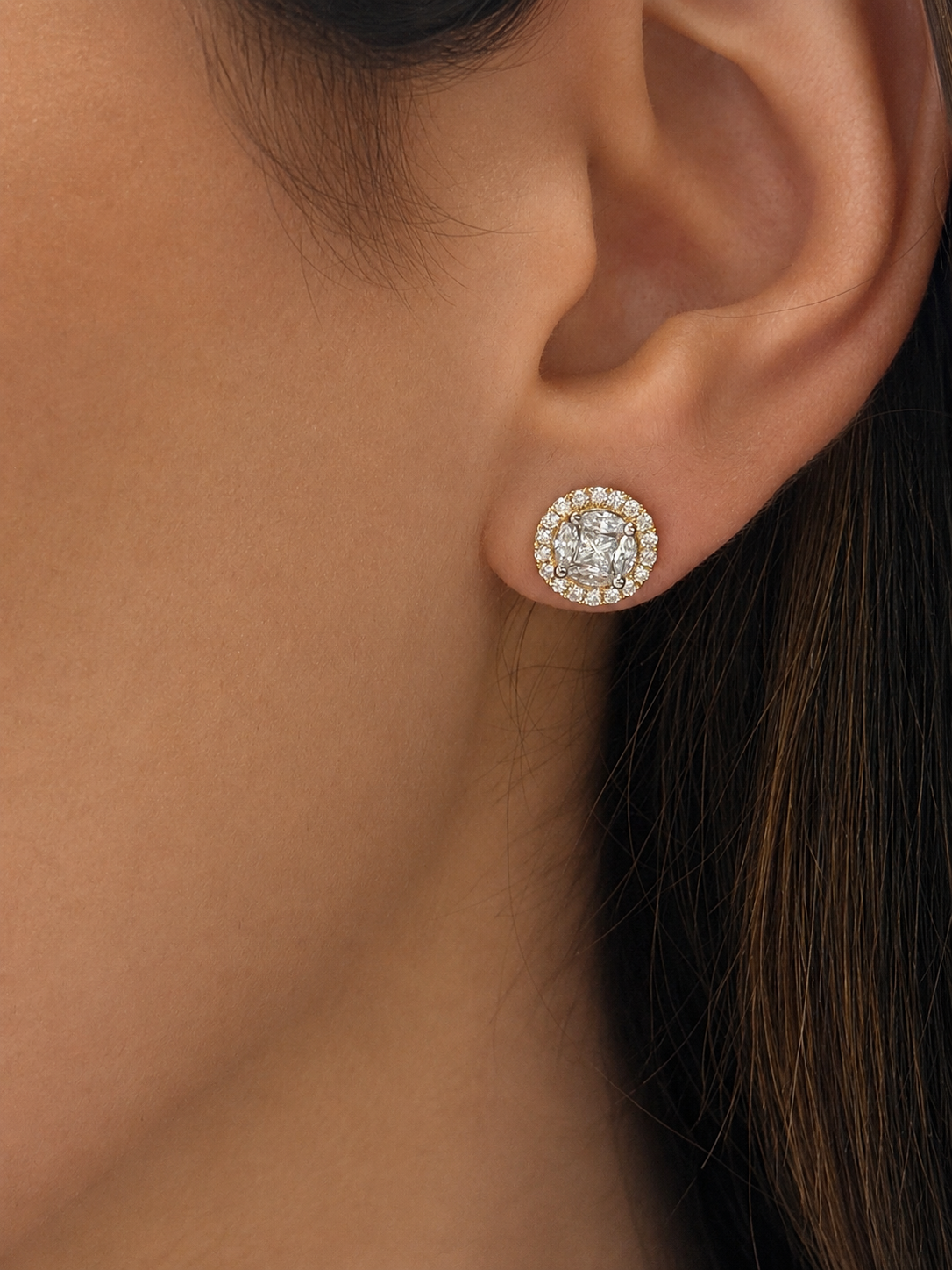 Halo Round Pearshape Stud