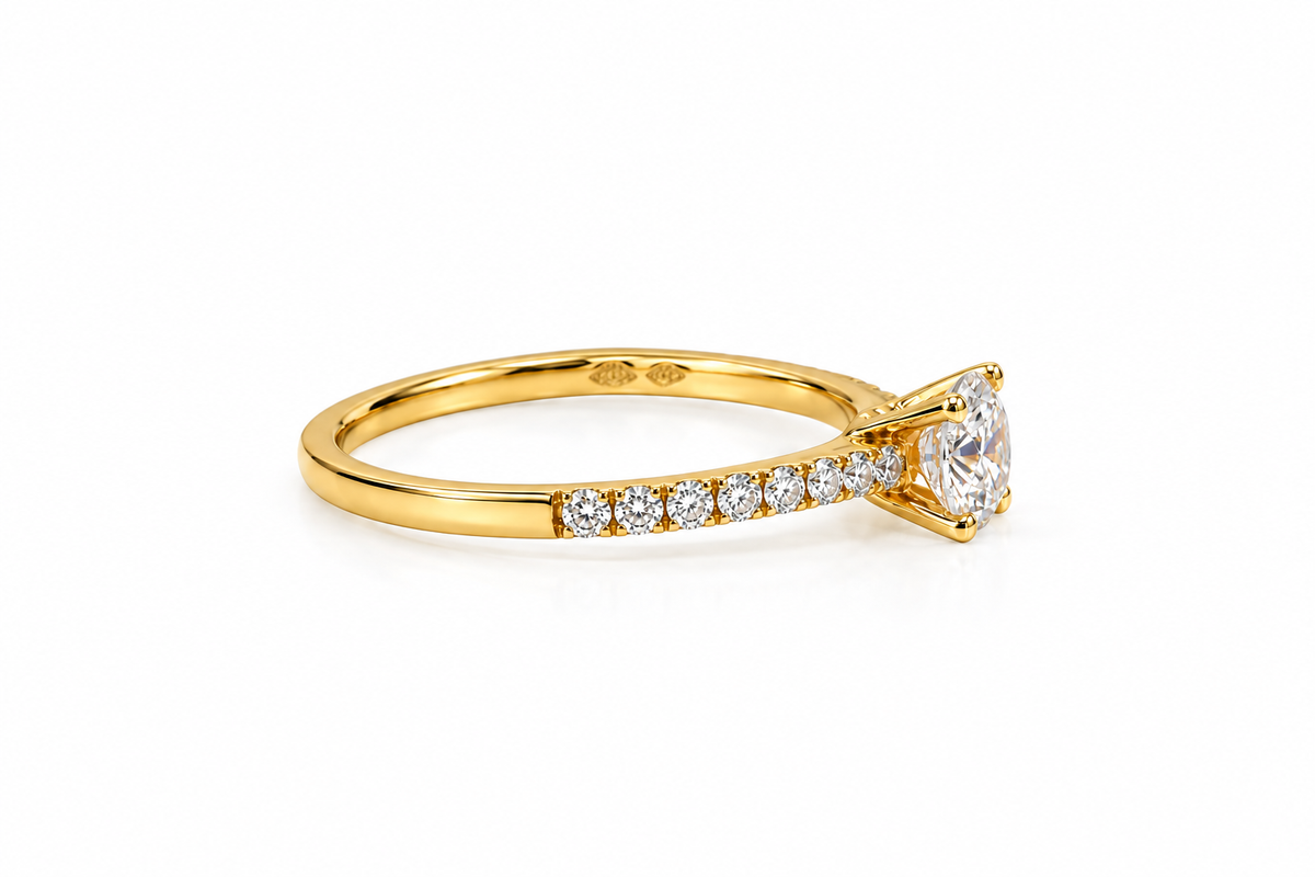 The Éclat Solitaire Ring