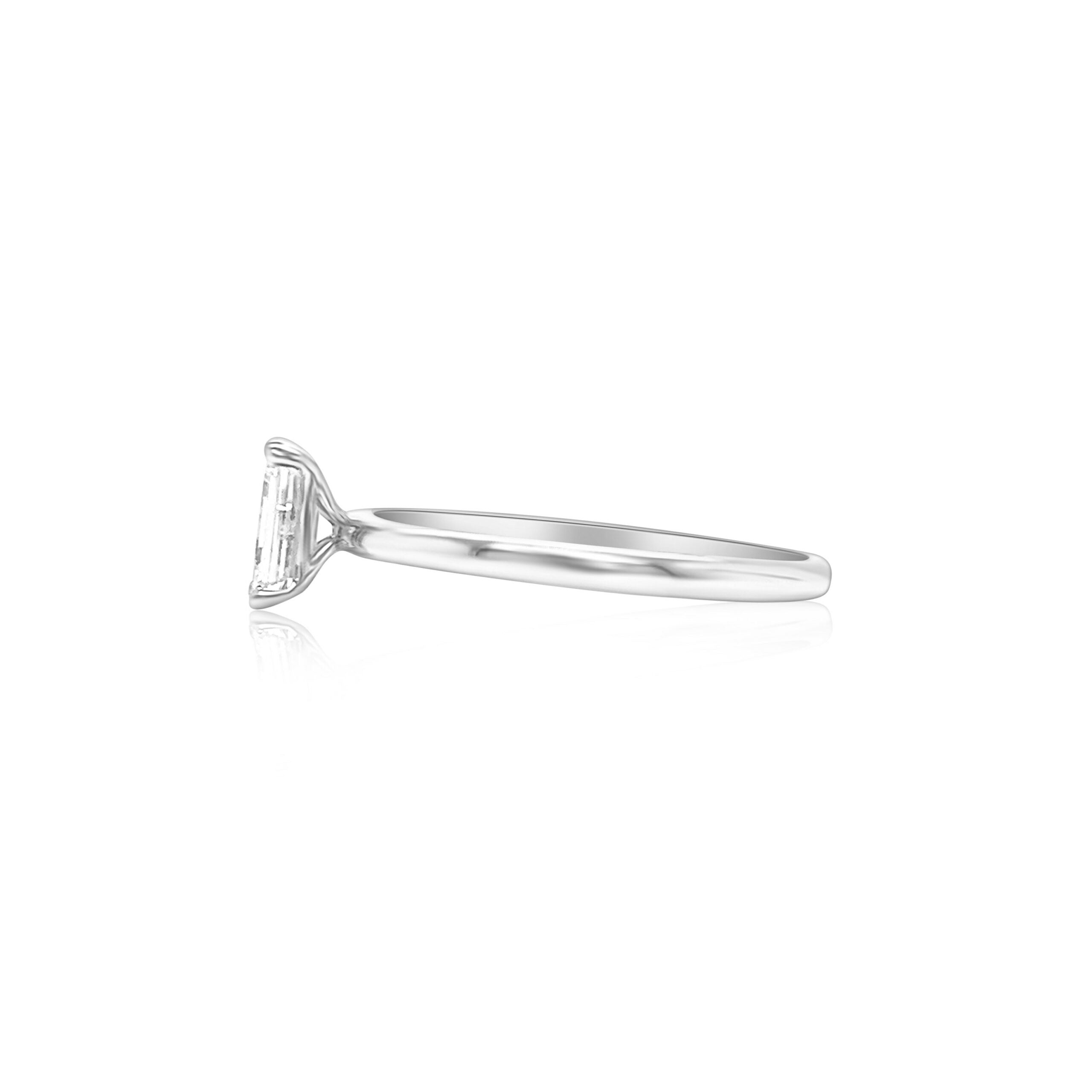 Emerald Solitaire Ring