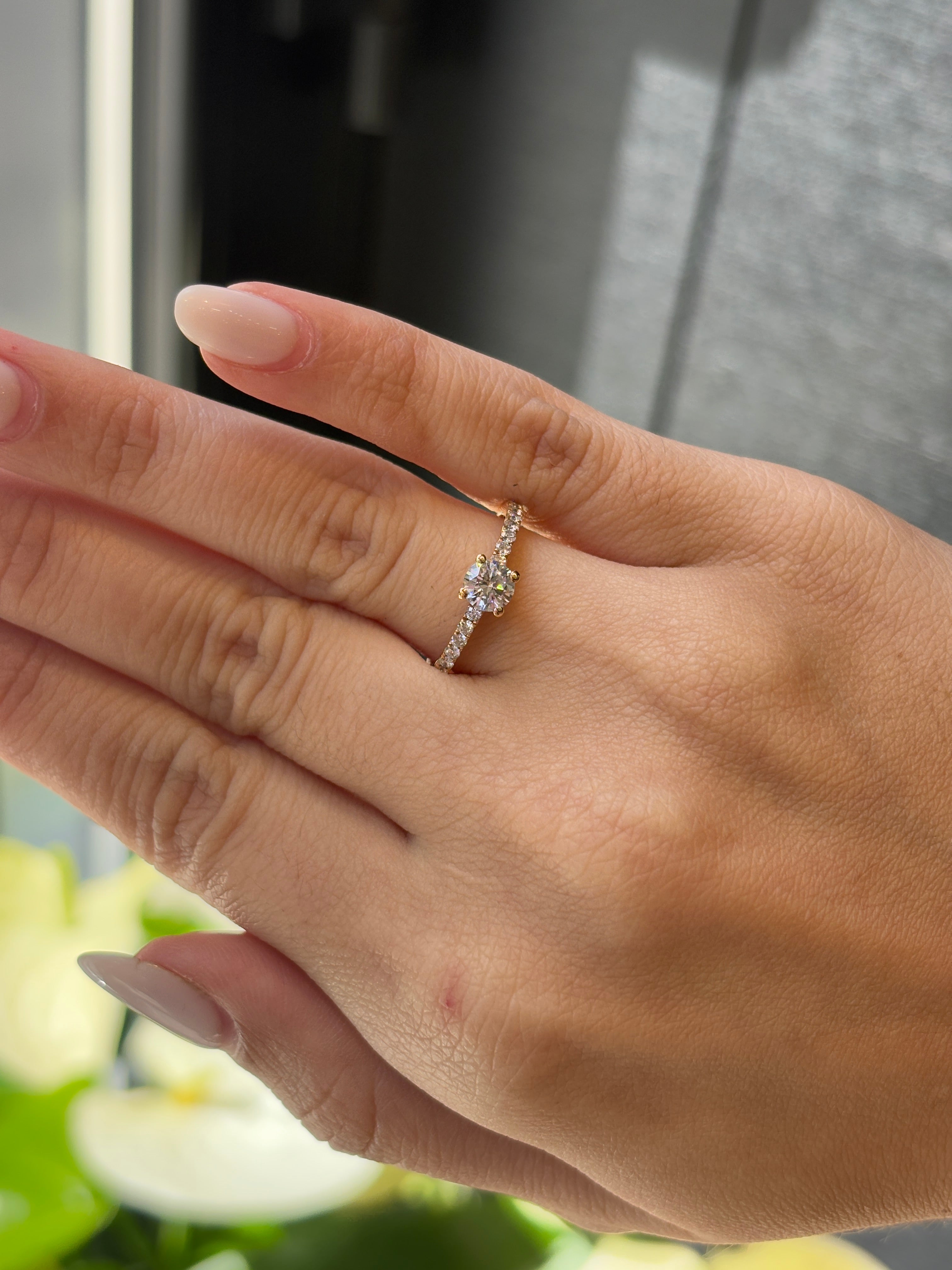 Étoile Solitaire Ring