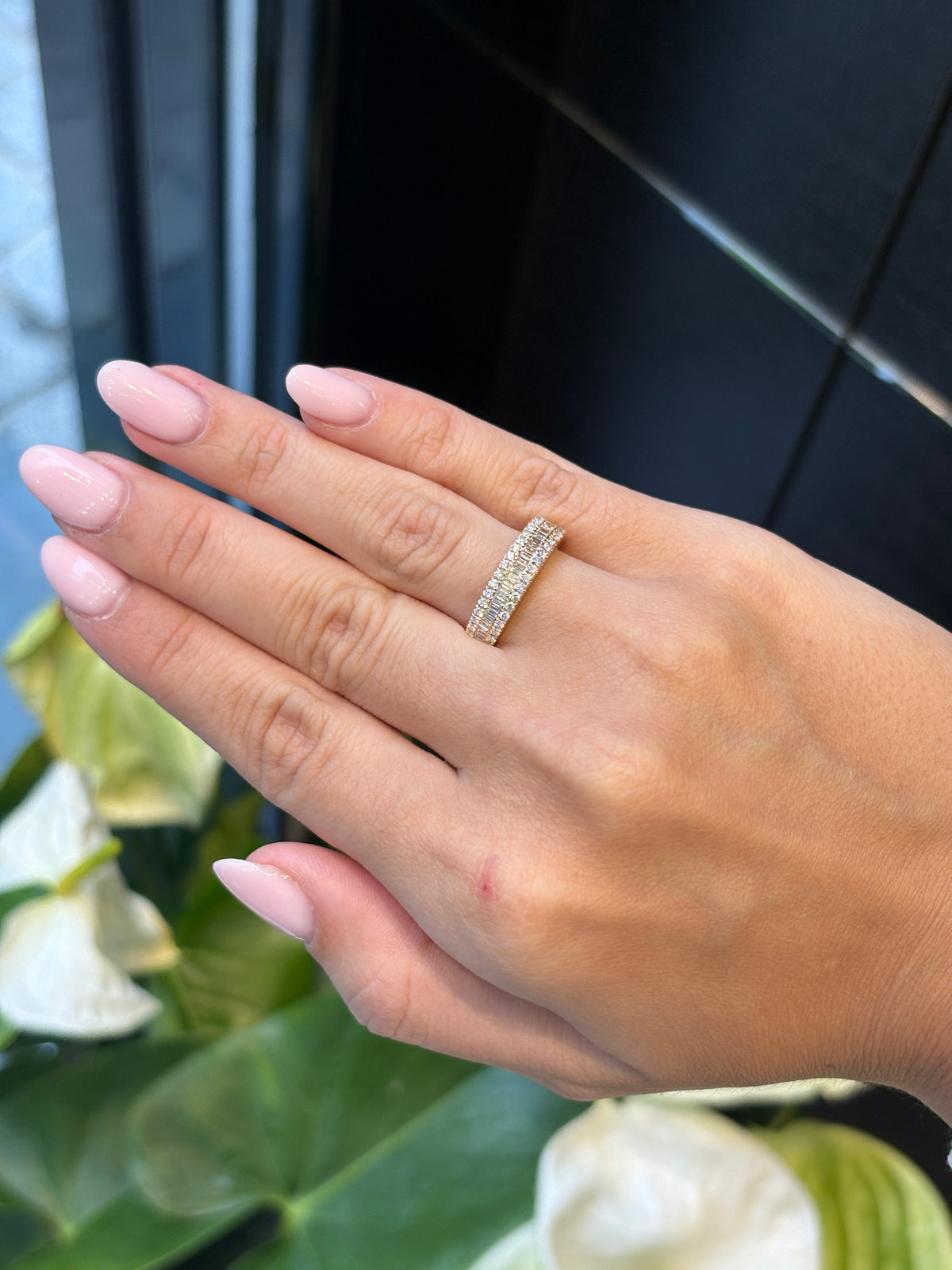 Medium Bagio Ring - 0.70ct
