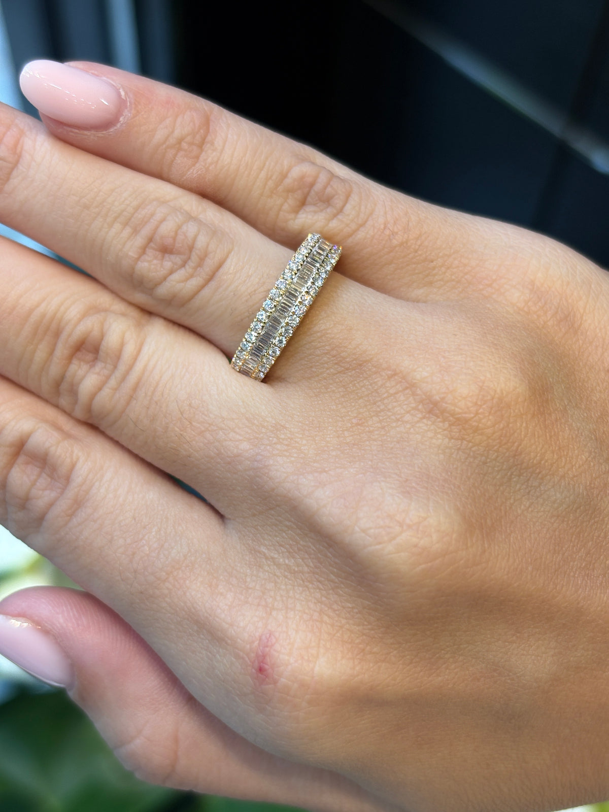 Medium Bagio Ring - 0.70ct