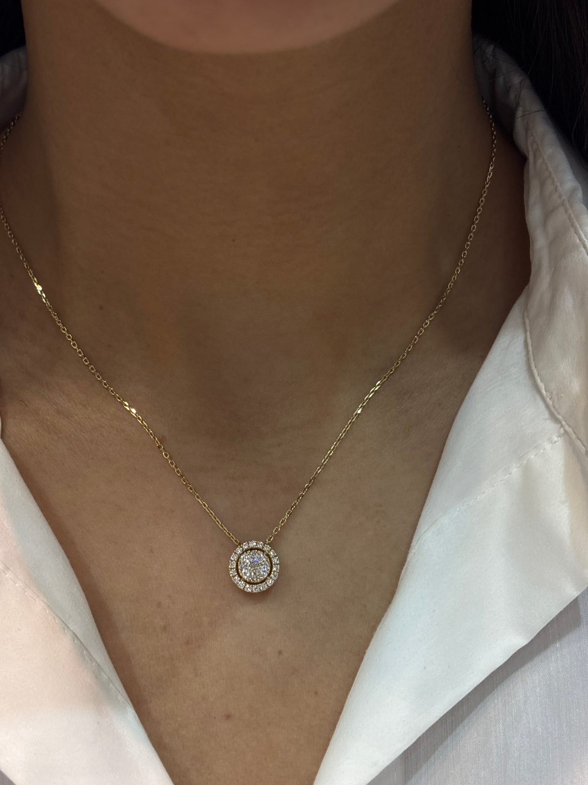 Halo Classic Diamond Necklace