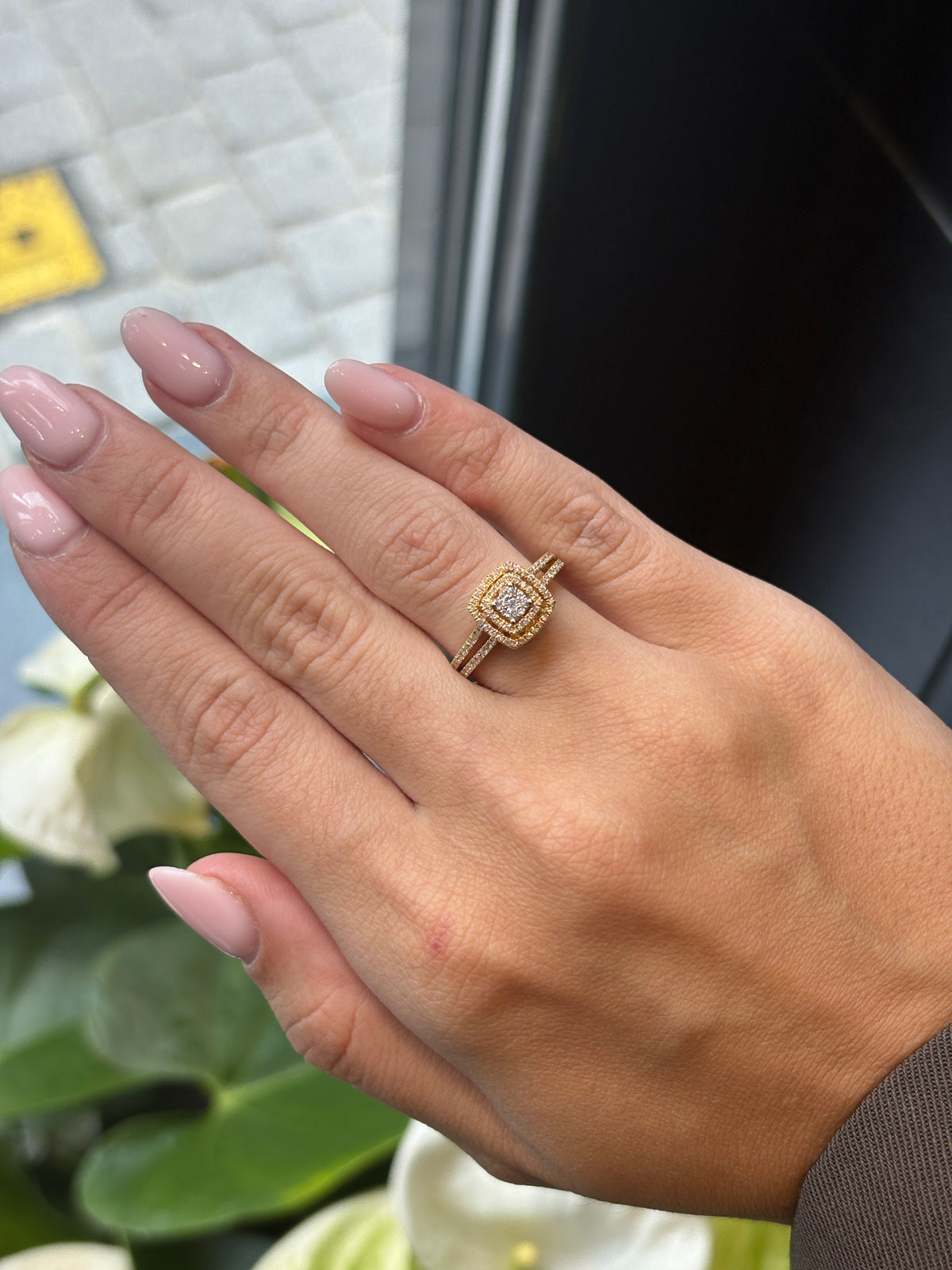 Square Radiance Ring