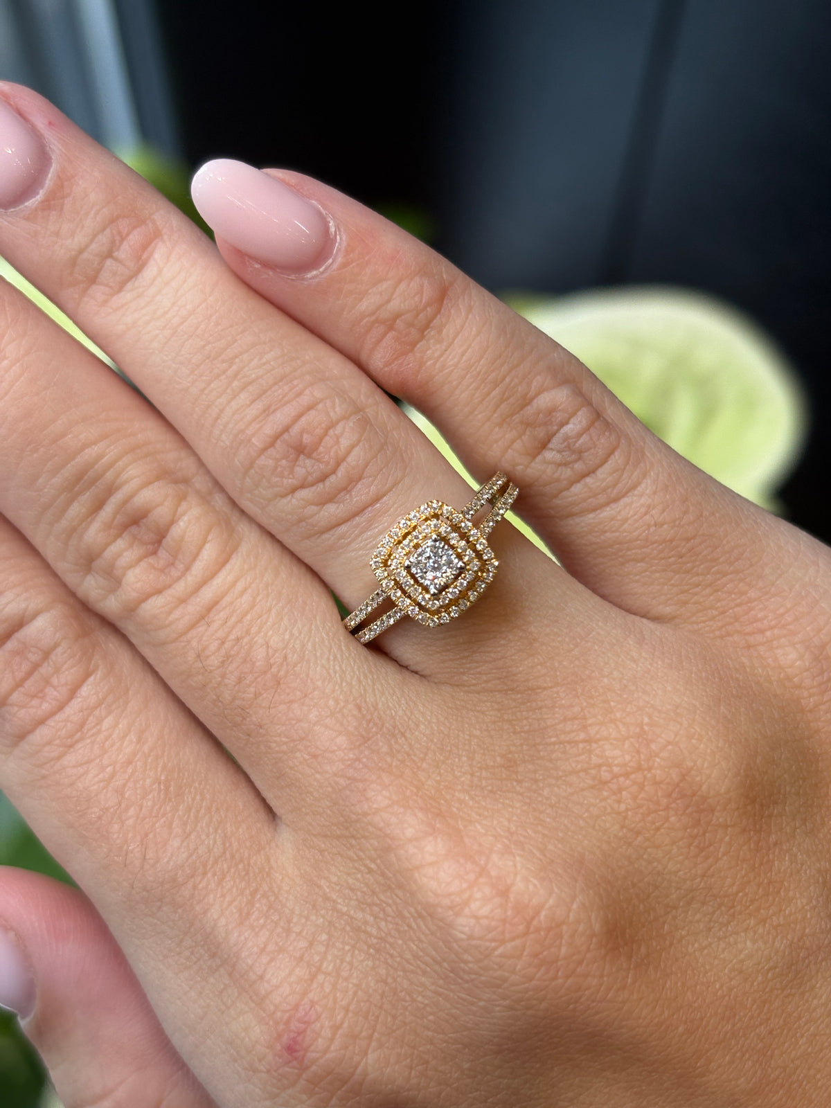 Square Radiance Ring