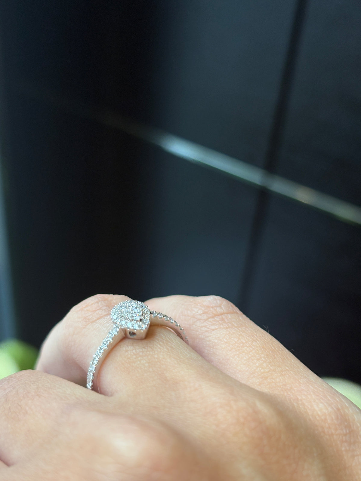 Halo Pearshape Diamond Ring
