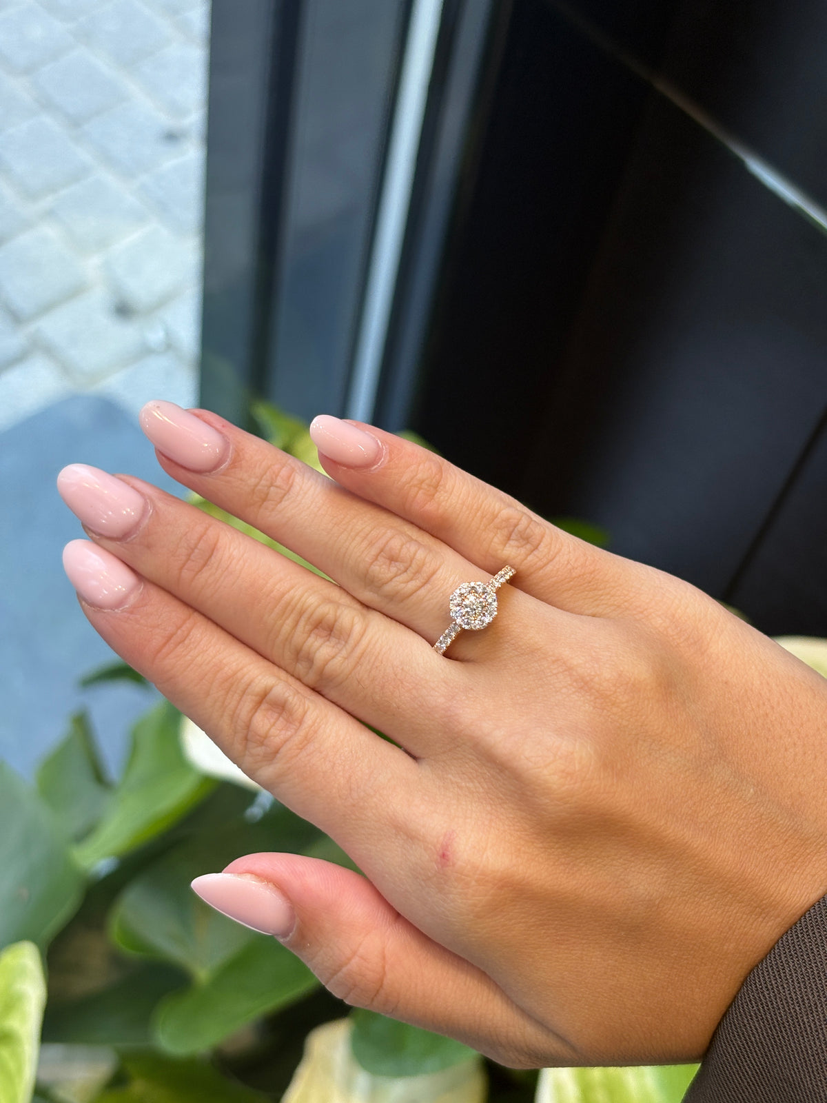 Invisible Halo Ring